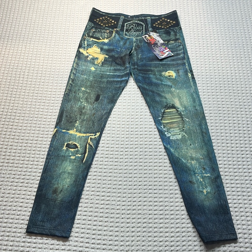 NWT Paris Angle Ripped Jean With Bedazzle Size Small